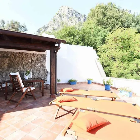 Dimora Holiday home *